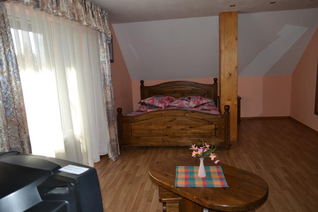 Motelis Aka Kārsava Szoba fotó