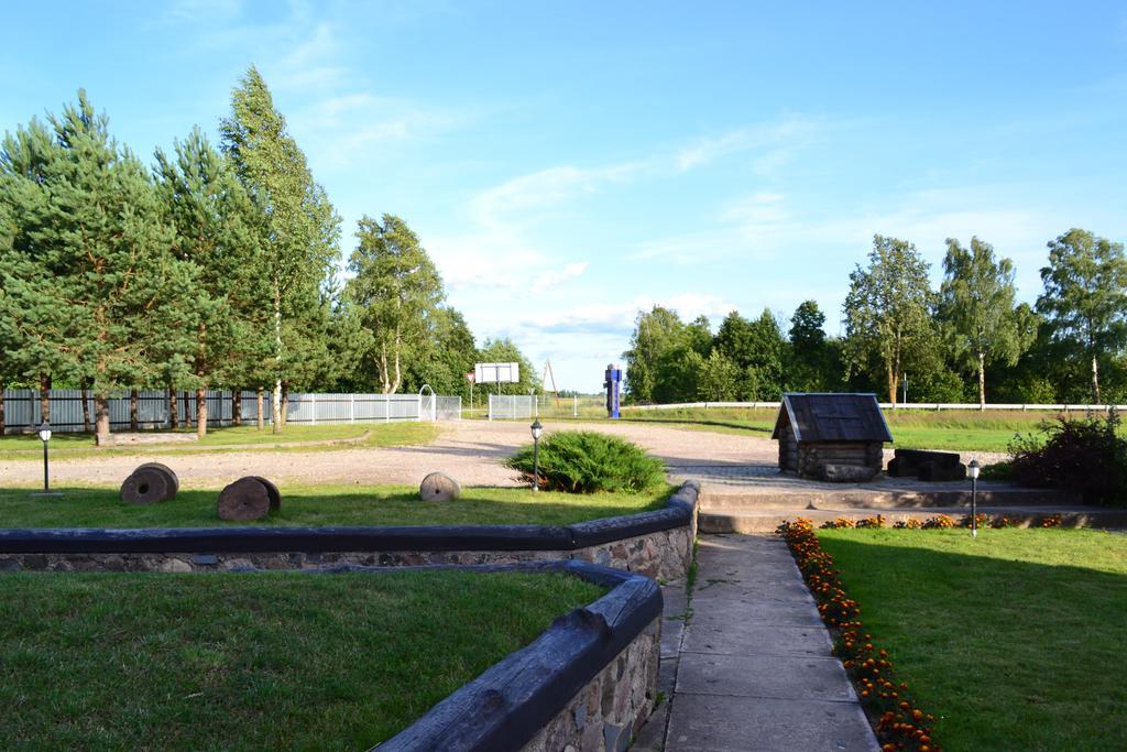 Motelis Aka Kārsava Kültér fotó